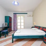 Fanis Hotell 2*