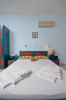 Ξενοδοχείο Fanis 2*