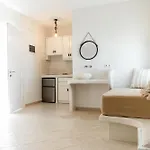 Fanis Hotel