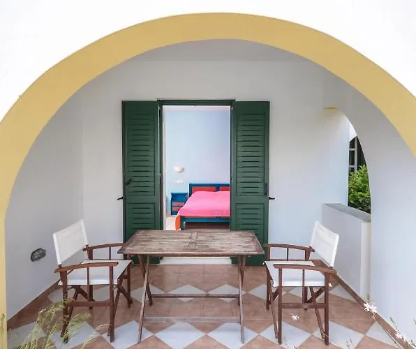 Hotel Fanis 2* Agia Anna (Naxos)